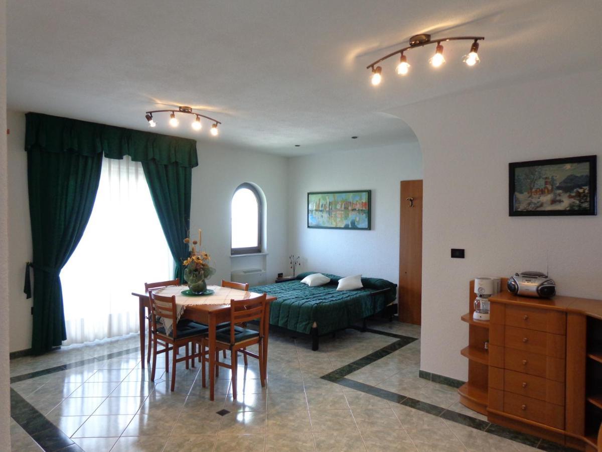 Apartmens Alenka 로비니 객실 사진